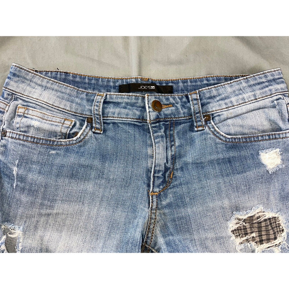 Joe's Jeans Marylee Destroyed Stretch Denim Shorts. Perfectly Broken In, Size 26 - Picture 2 of 5